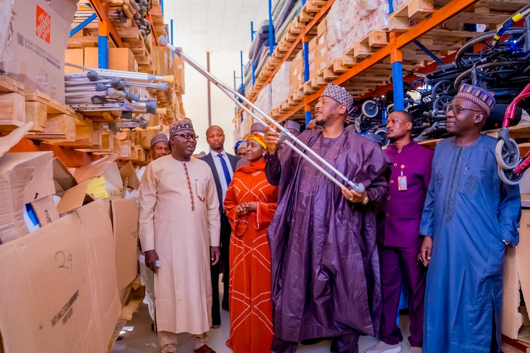 Gwamna Radda Ya Kaddamar Da Rarraba Kayan Aikin Likitanci da Kayayyakin Medicare Kyauta A Fadin Jihar Katsina