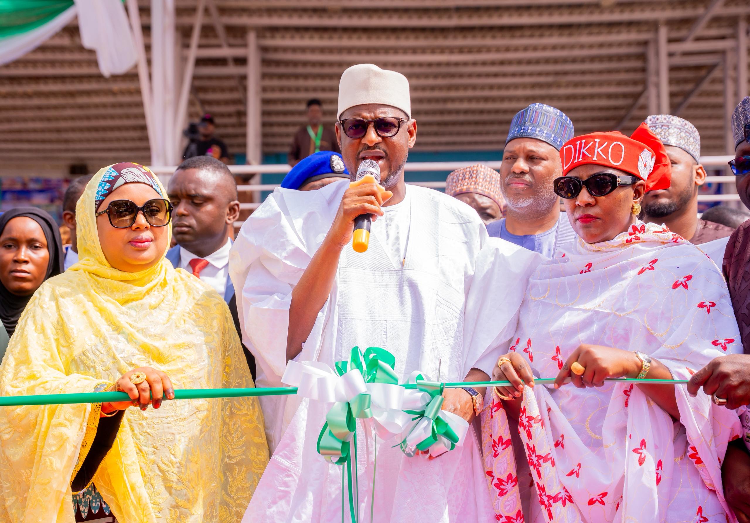 Gwamna Radda Ya Bada Tallafin Rayuwa Ga Mata 14,450 A Fadin Jihar Katsina