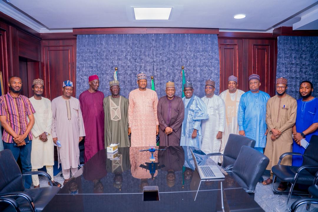 Gwamna Radda Ya Sanar Da Daukar Ma’aikatan Lafiya 2,000, Malamai 2,000