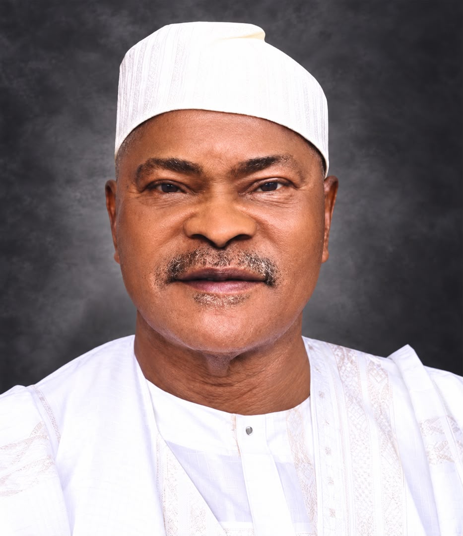 Gwamna Radda Ya Yi Ta’aziyyar Rasuwar Tsohon Gwamnan Kogi, Ibrahim Idris