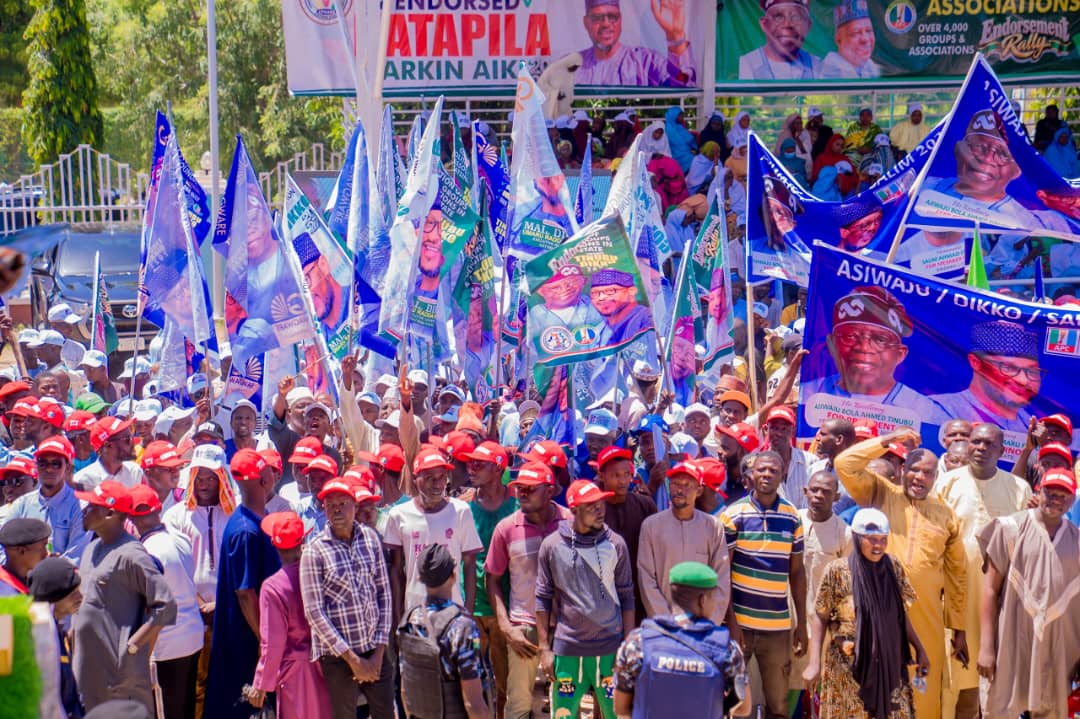 2027: Kungiyoyi Masu Hadin Gwiwa Kimanin 4,000 Sun Goyi Bayan Tinubu da Radda, Bisa Nasarorin Ci Gaba