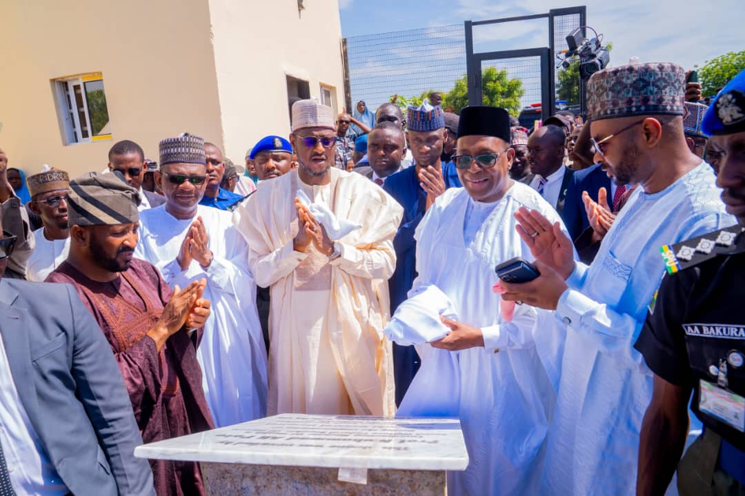 Ministan Lafiya Ya Yabawa Gyaran Lafiyar Katsina, Ya Kaddamar da Sabon Asibitin Charanchi, da Asibitoci 361 Don Karɓar Motocin Ambulan Masu Keke Uku 238