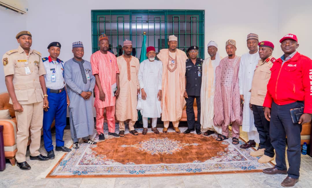 HAƊIN GWIWAR KATSINA-ECHO: Gwamna Radda Ya Tabbatar da Ba da Tallafi, Tallafin Cibiyoyi ga Al’ummomin da ke cikin mawuyacin hali